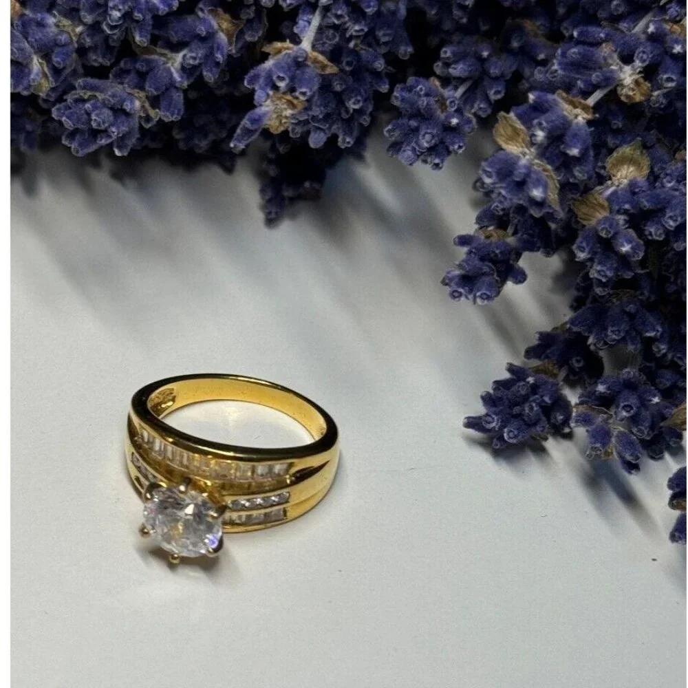 925 STERLING SILVER GOLD PLATED CZ RING SIZE 7.5